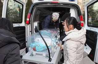 鹤庆县妇婴监护型护送