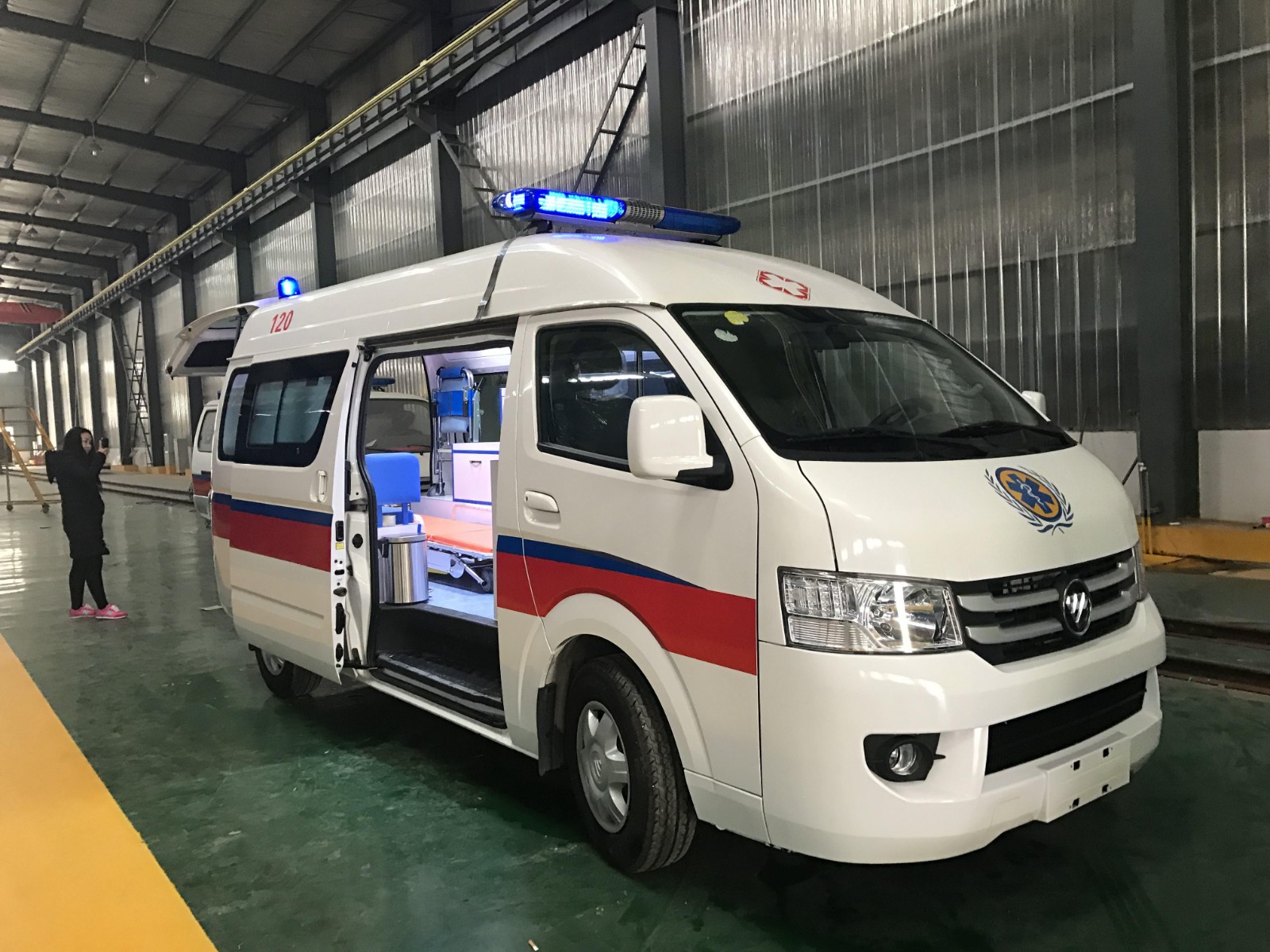 鹤庆县救护车转院