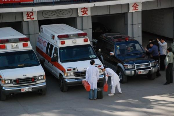 鹤庆县救护车转院